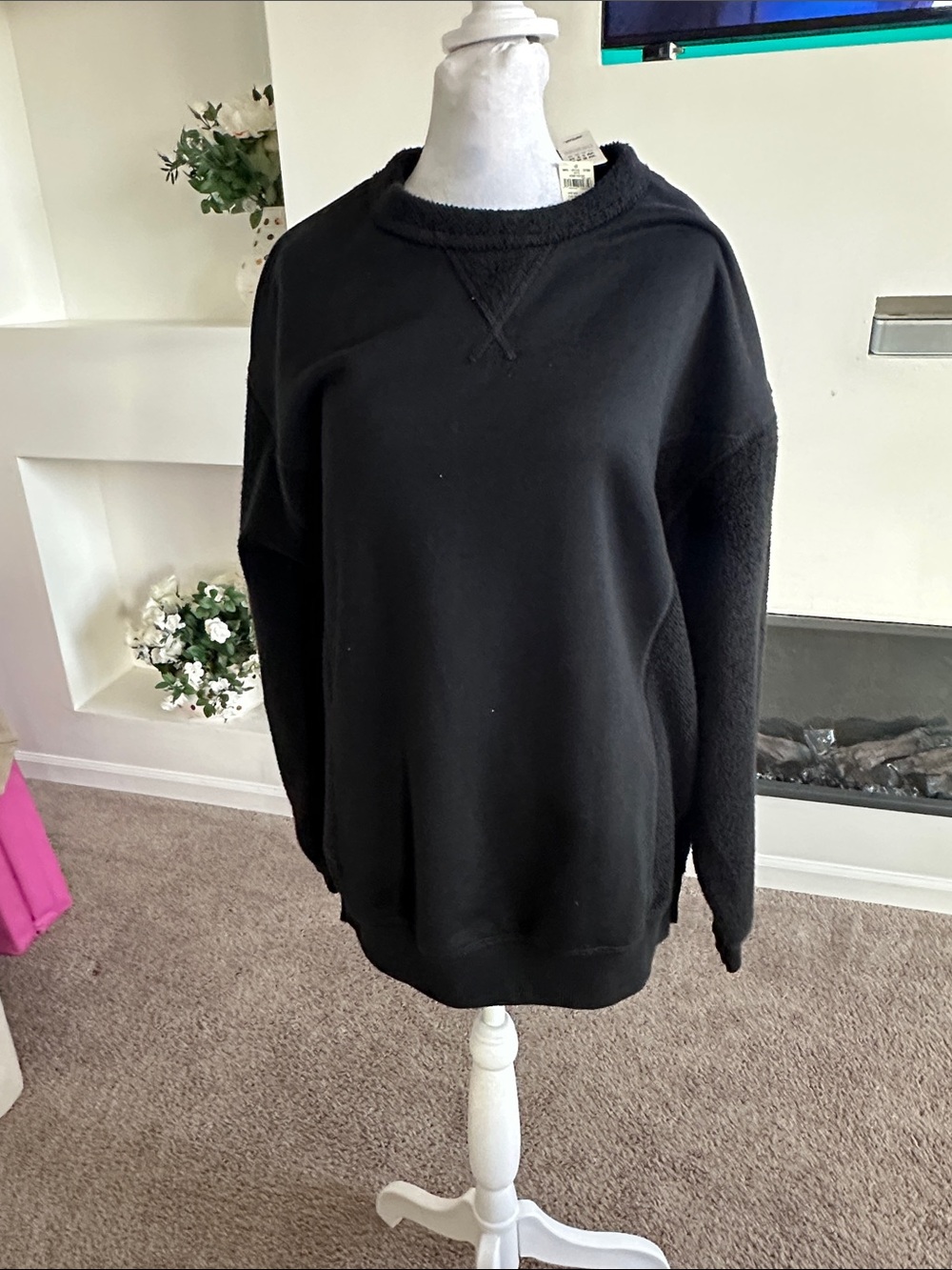 aerie Black Crewneck Pullover Sweater